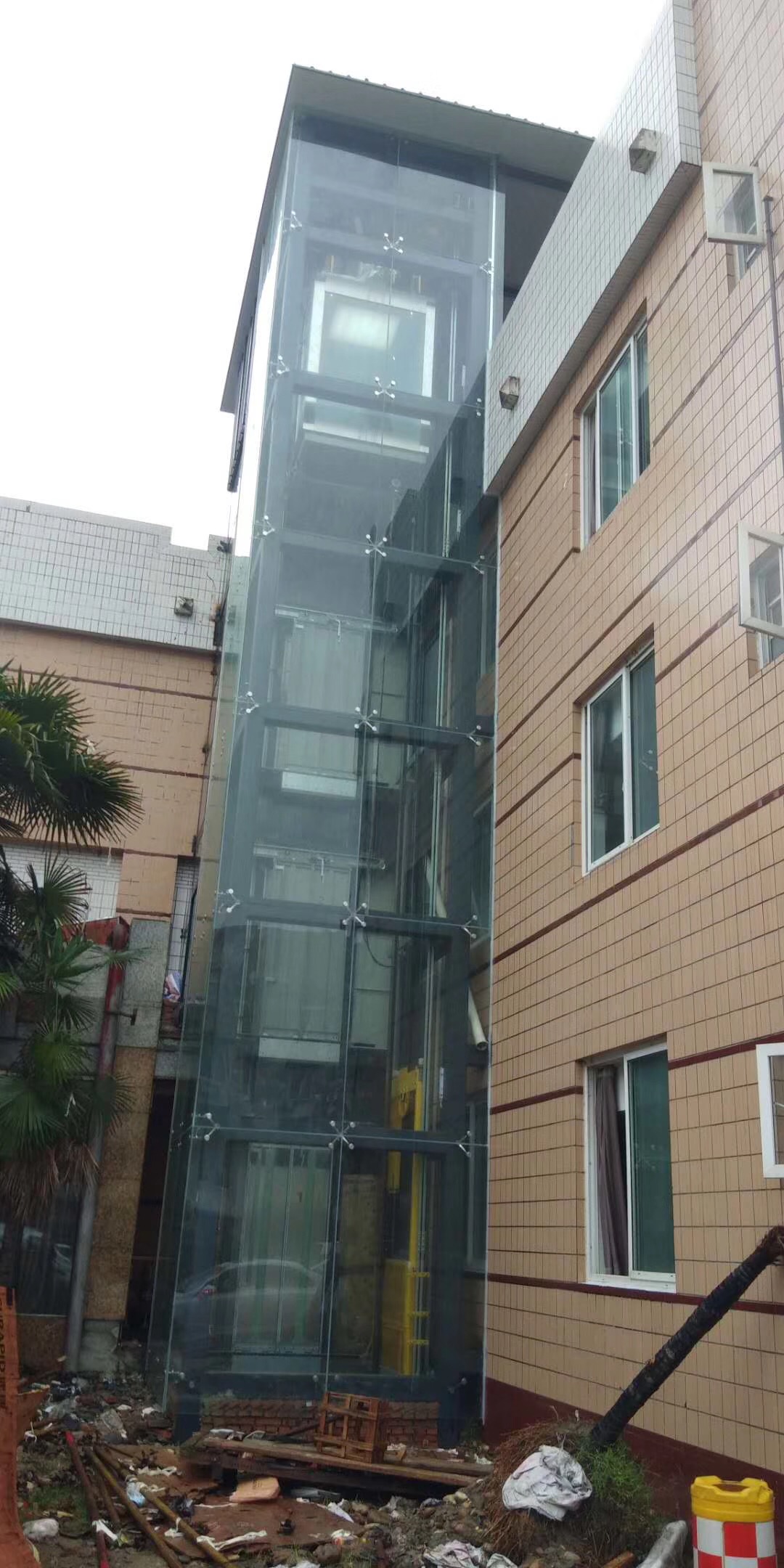 太阳城园林宾馆客房加装电梯
